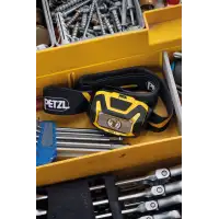 Latarka Czołowa Petzl ARIA 1R BLACKYELLOW