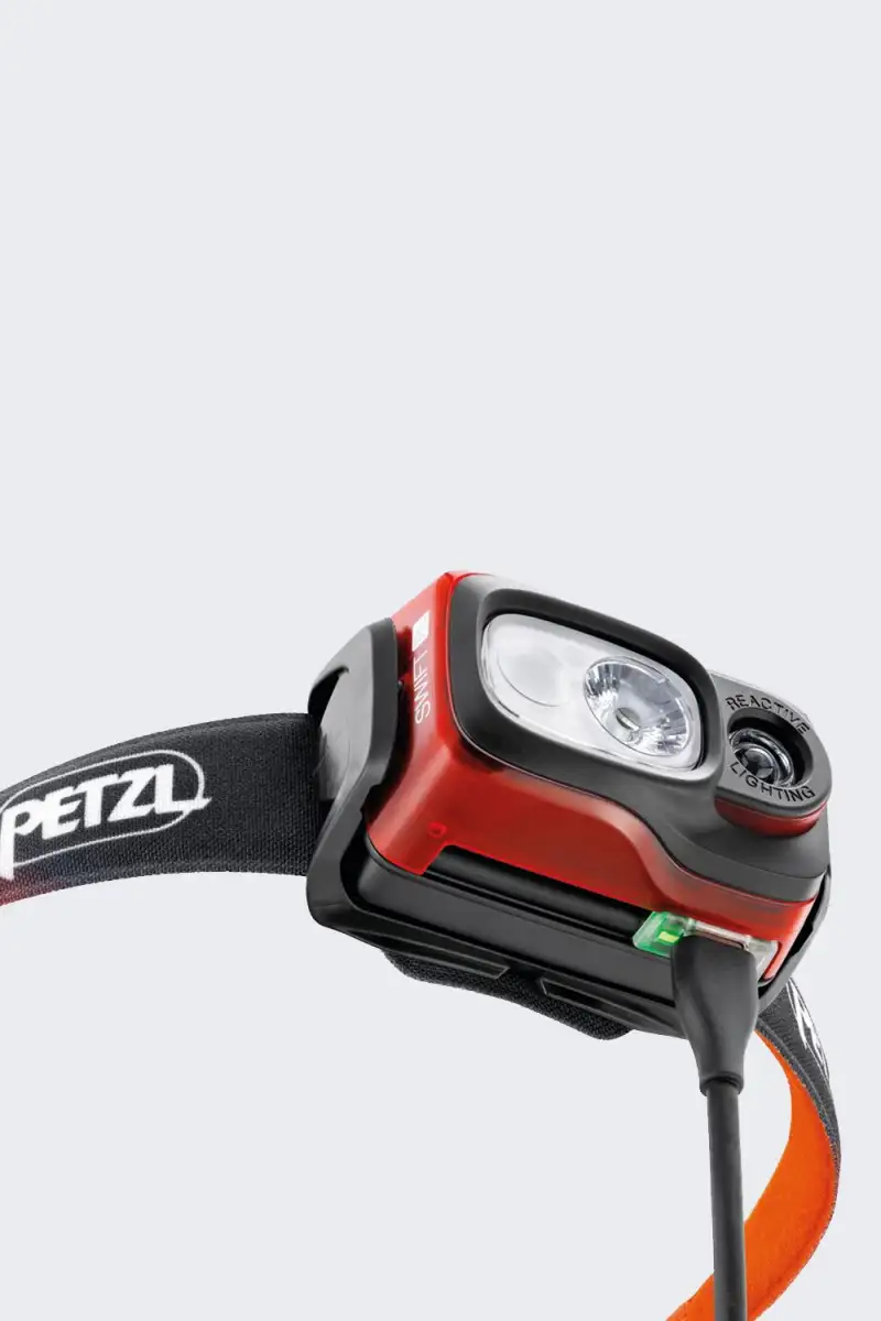 Latarka Czołowa Petzl Swift RL BLACK