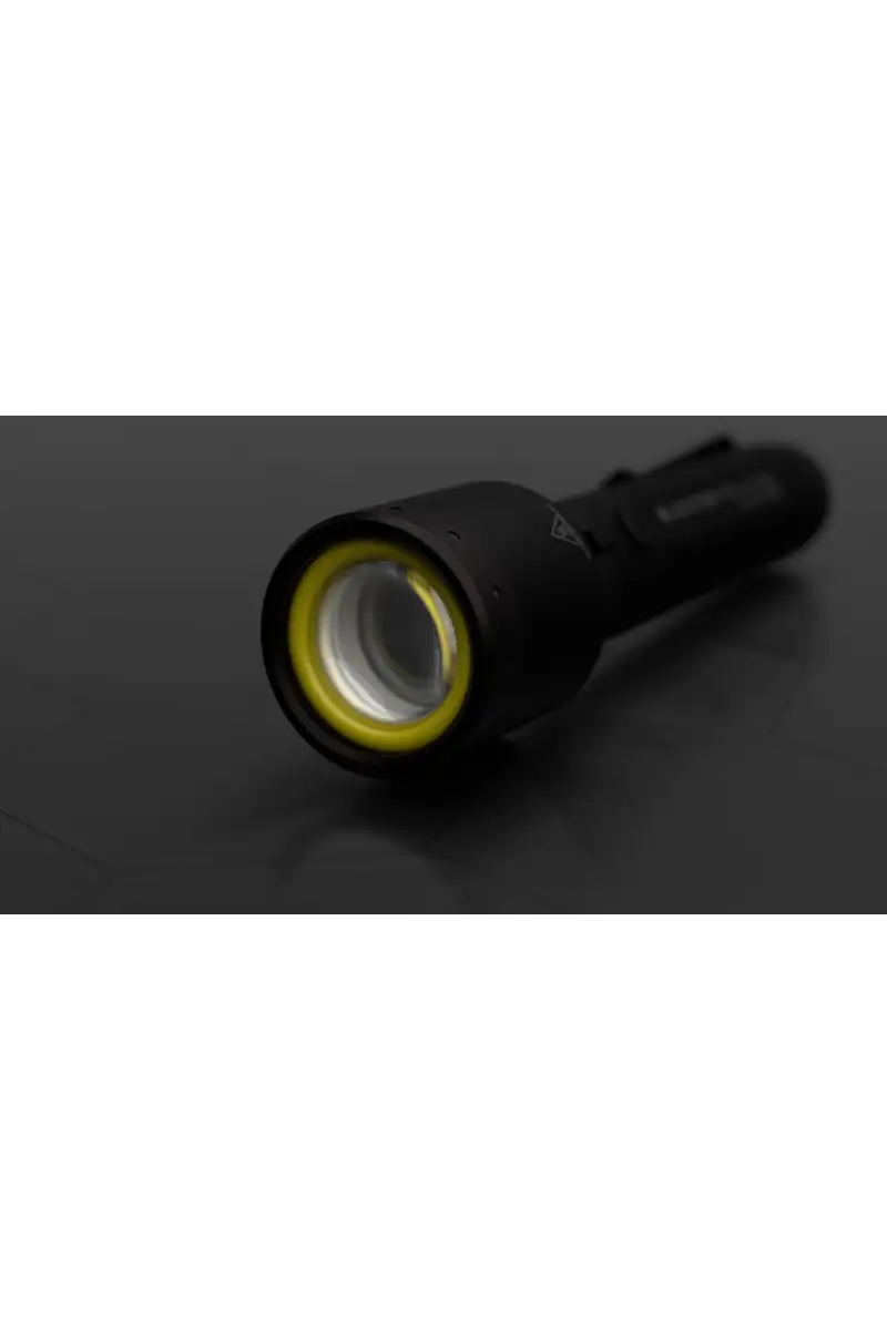 Latarka Ledlenser P9R Core LEP