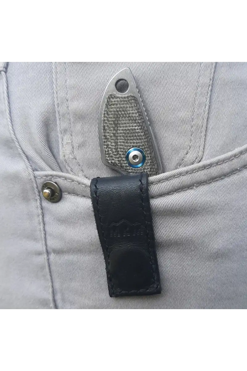 Nóż na szyje MKM Mikro 1 Carbon Fiber, Stone Washe