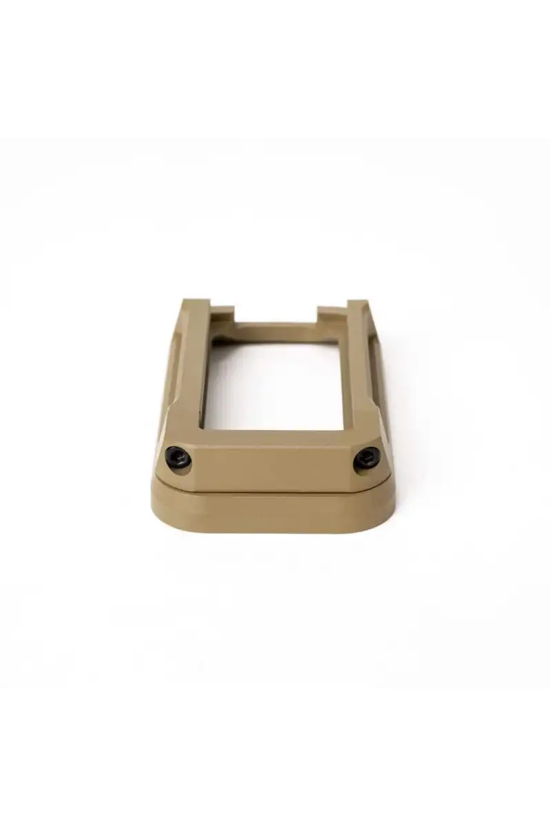 Lejek TC GEAR – BLADE Adaptive Magwell – Coyote Tan