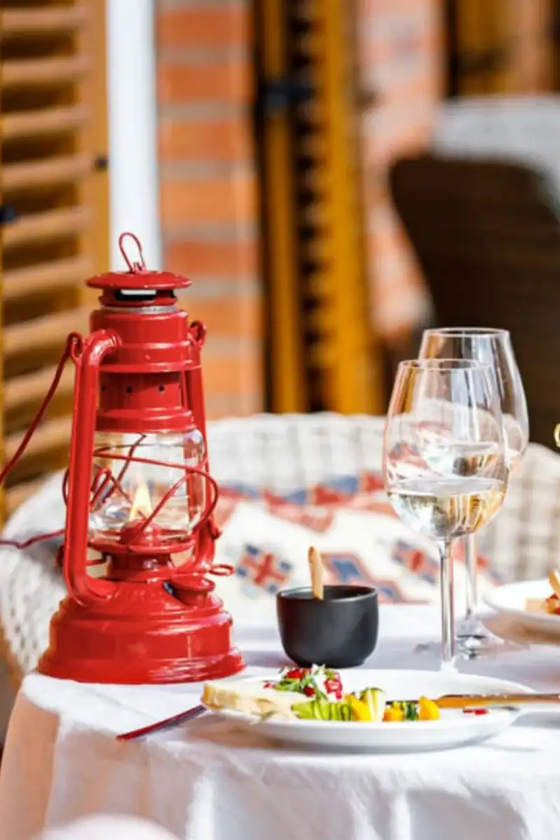 Lampa Naftowa Sztormowa Feuerhand 276 Ruby Red