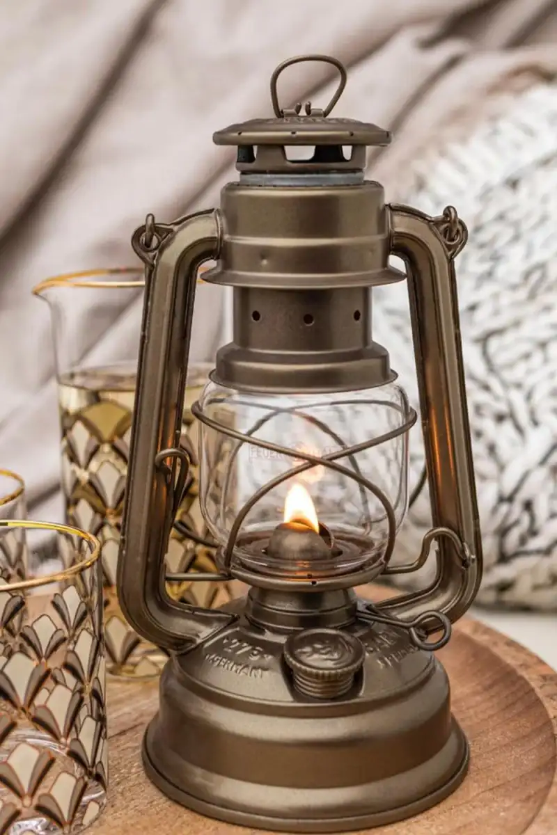 Lampa Naftowa Sztormowa Feuerhand 276 Bronze