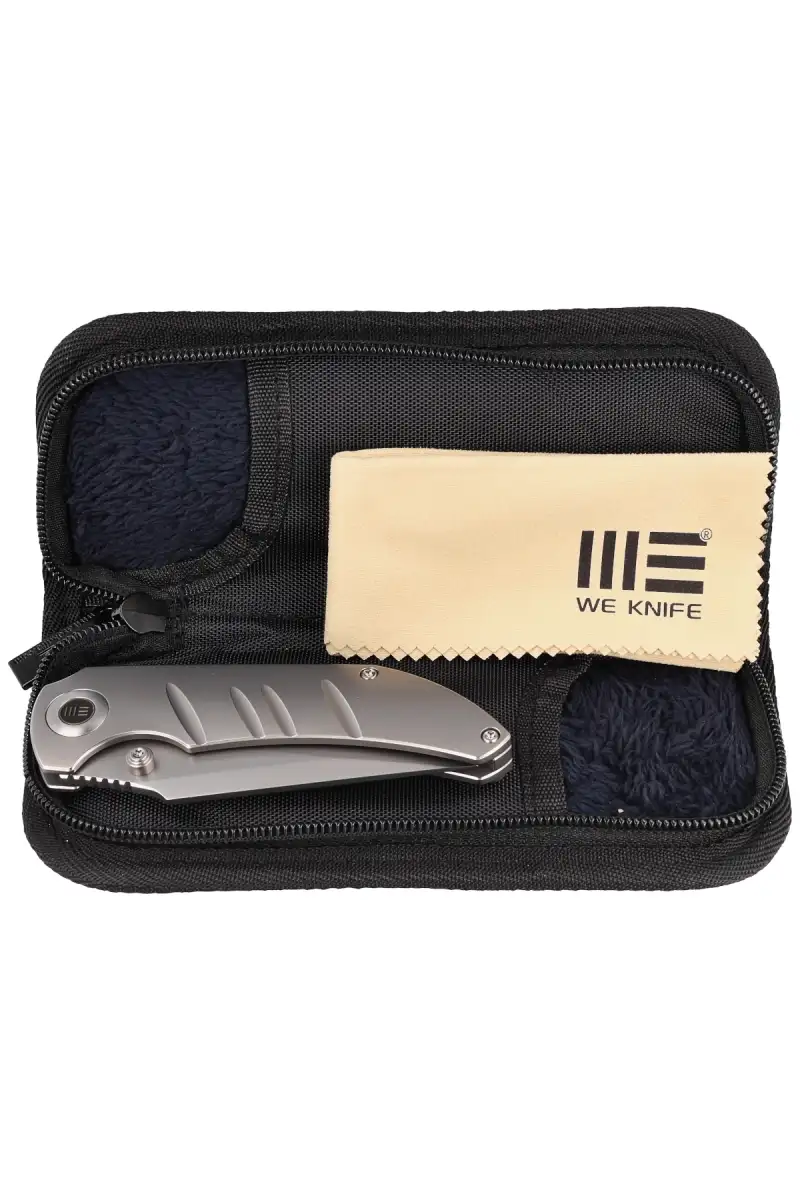 Nóż składany WE Knife Riff-Raff Polished Bead Blasted Titanium, Polished Bead Blasted CPM 20CV by Matthew Christensen (WE22020B-